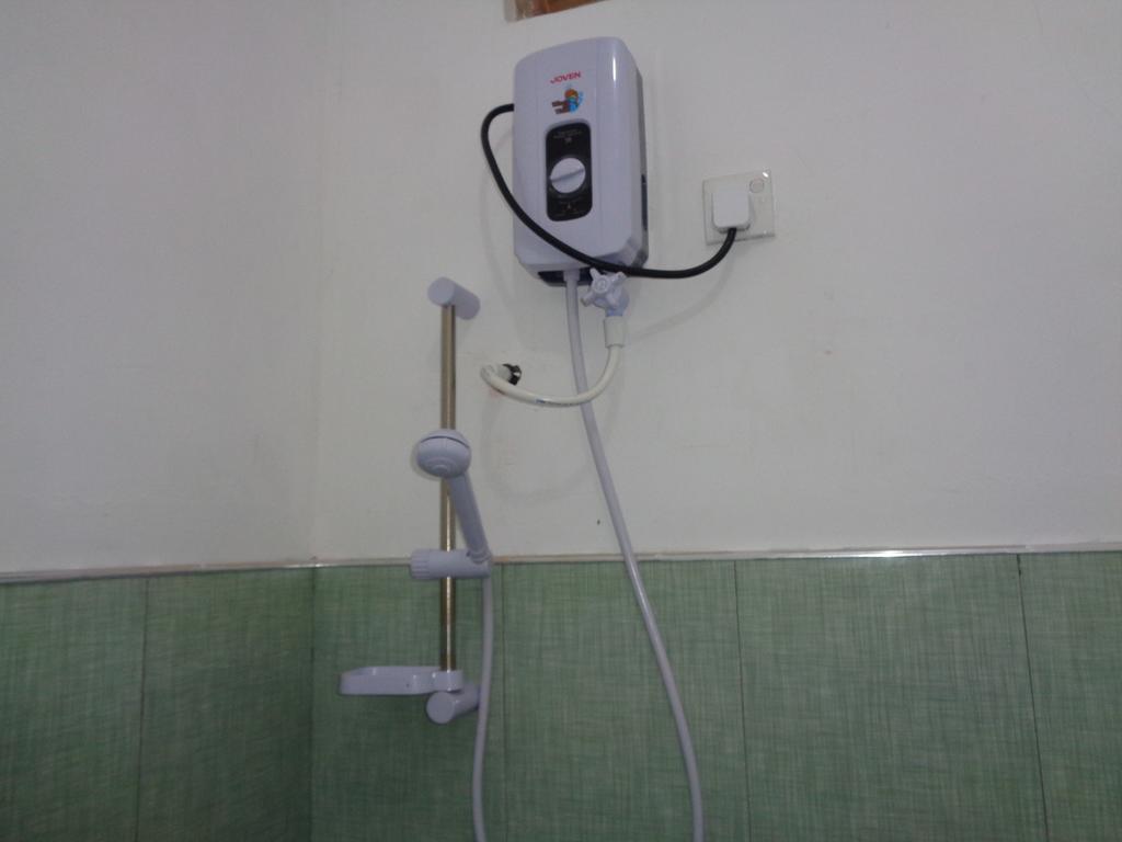 Jayaru Guest House 폴로나루와 외부 사진